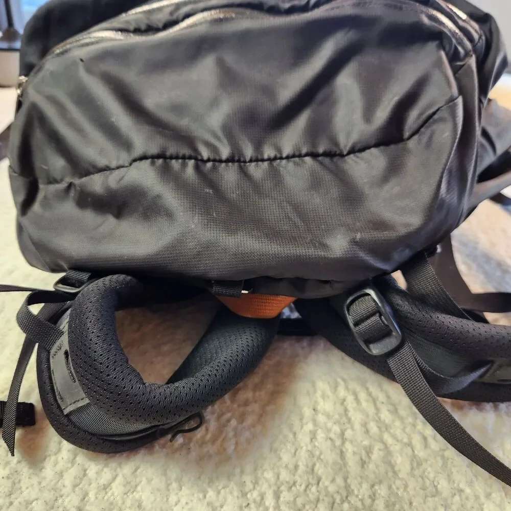 Arc'teryx Axios 50 Backpack Black 50L Lightweight Hiking Pack Discontinued